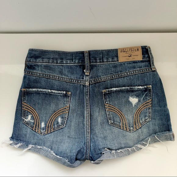 Hollister Denim Shorts - Picture 2 of 3
